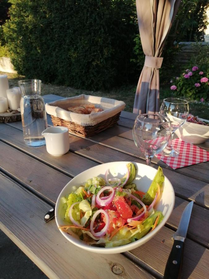Bed and Breakfast Escapade Champetre Hauteville-sur-Fier Экстерьер фото